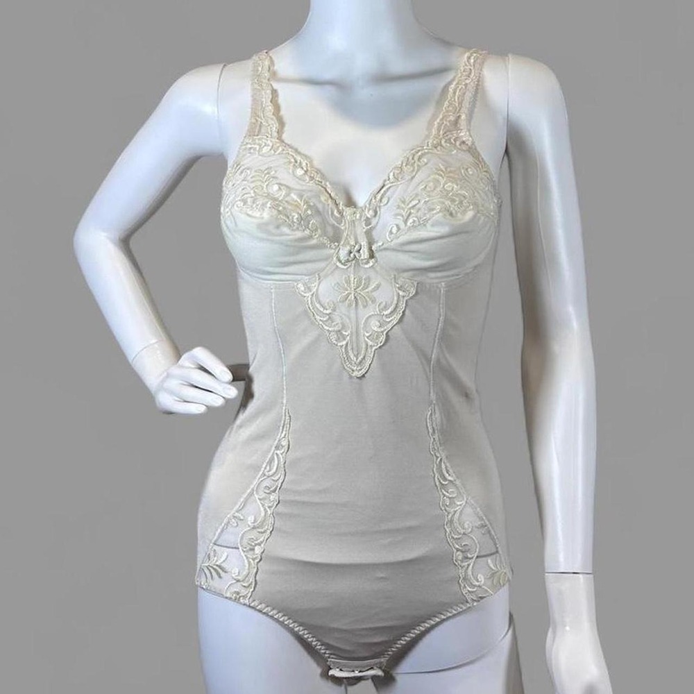 Barbara Paris Ivory Lace Bodysuit Teddy Lingerie 36B Vintage Made in France